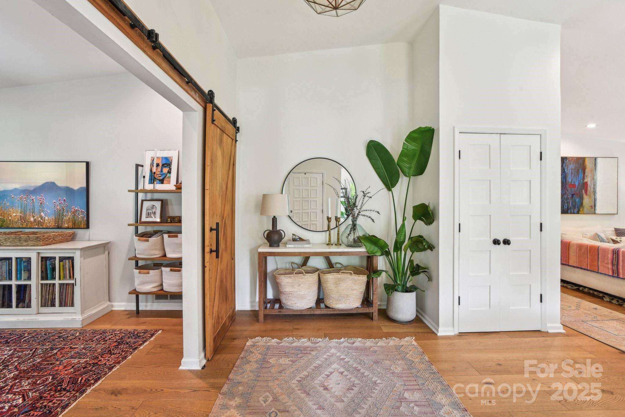 Weaverville, NC 28787,5 Lowry LN