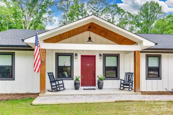 Smyrna, SC 29743,822 Rock Cut RD