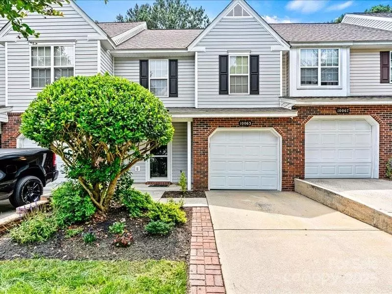 10063 Reindeer Way LN, Charlotte, NC 28216