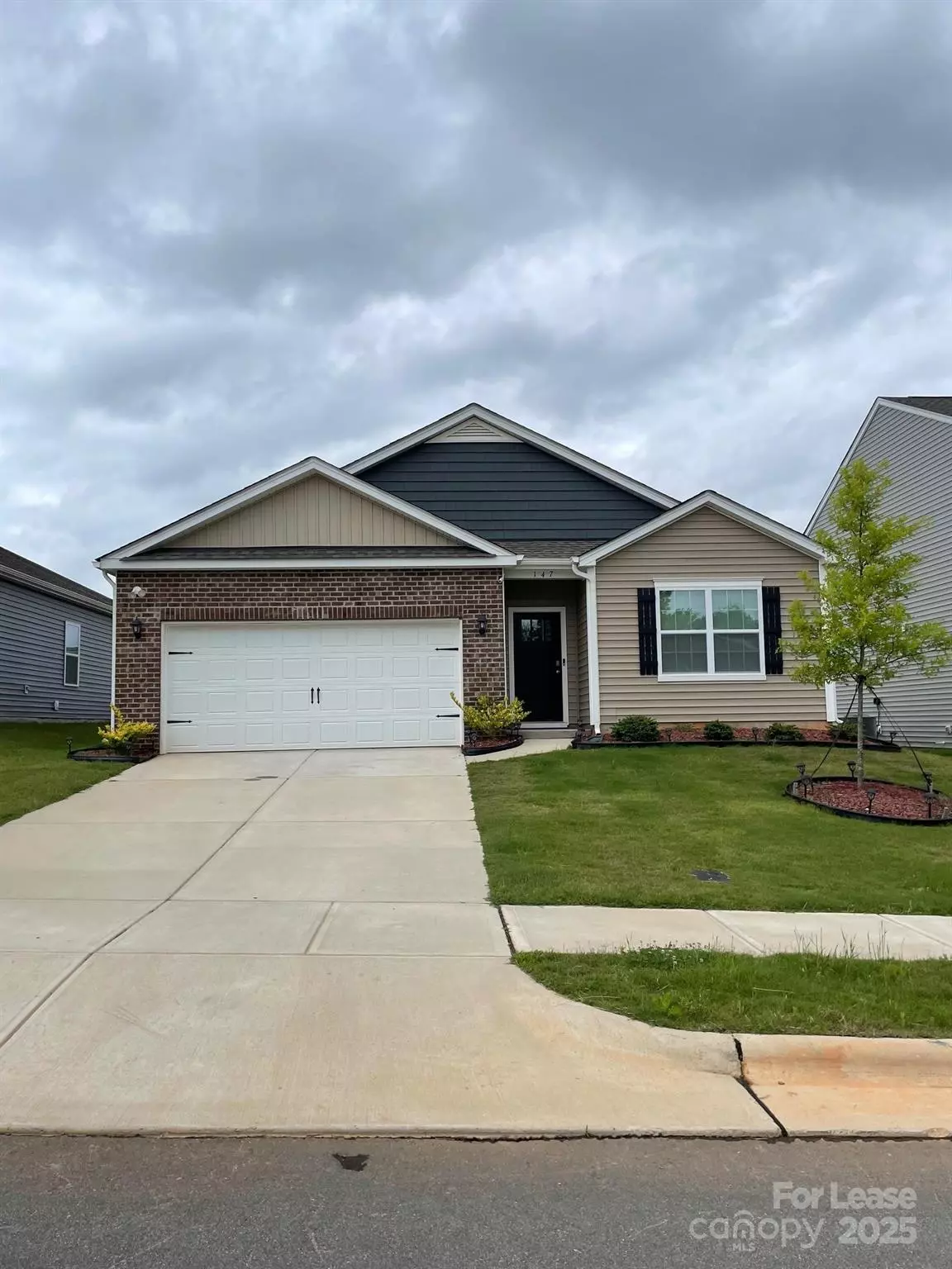 Statesville, NC 28677,147 Old Home RD