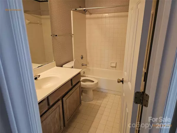 Davidson, NC 28036,854 Southwest DR