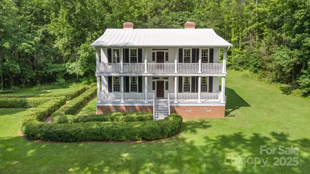 704 Little Creek DR, Kings Mountain, NC 28086