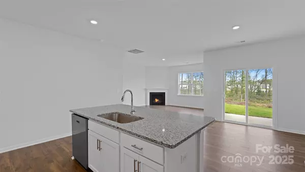 Waynesville, NC 28786,251 Farmwood TRL