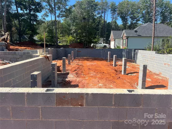 Catawba, NC 28609,1676 Parkside DR