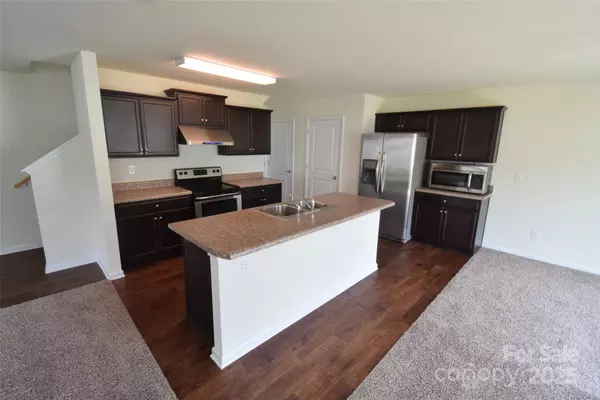 Dallas, NC 28034,3014 Green Apple DR