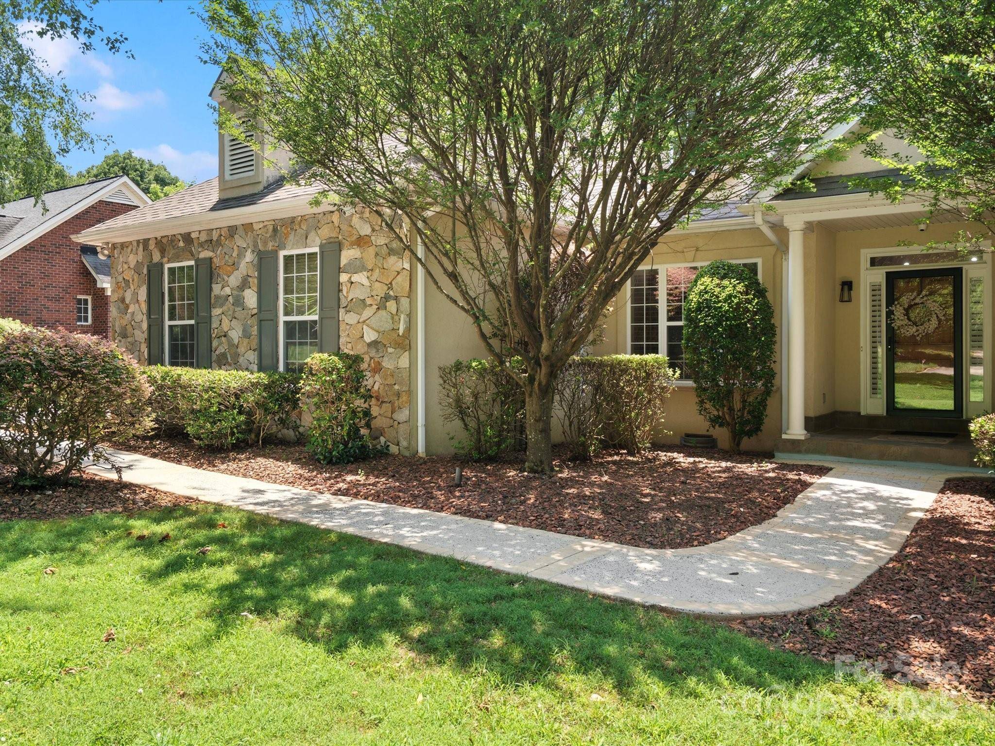 Charlotte, NC 28277,10300 Crestwood DR