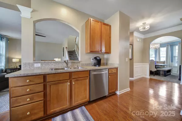 Charlotte, NC 28214,920 Old Forester LN