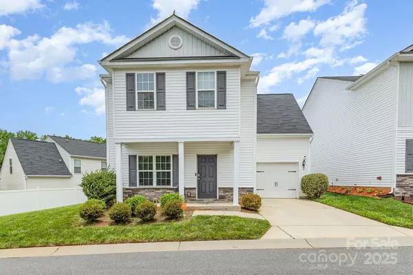 Charlotte, NC 28215,8005 Stevie Oaks LN