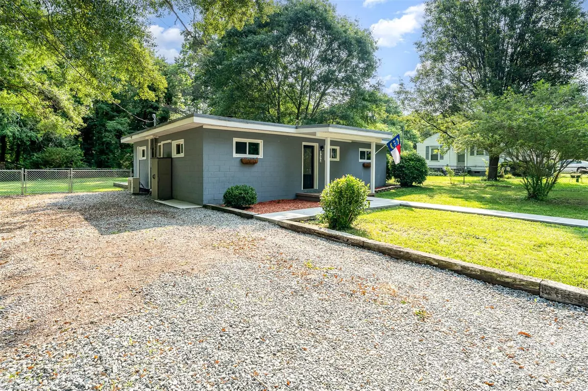Stanley, NC 28164,112 Lineberger ST