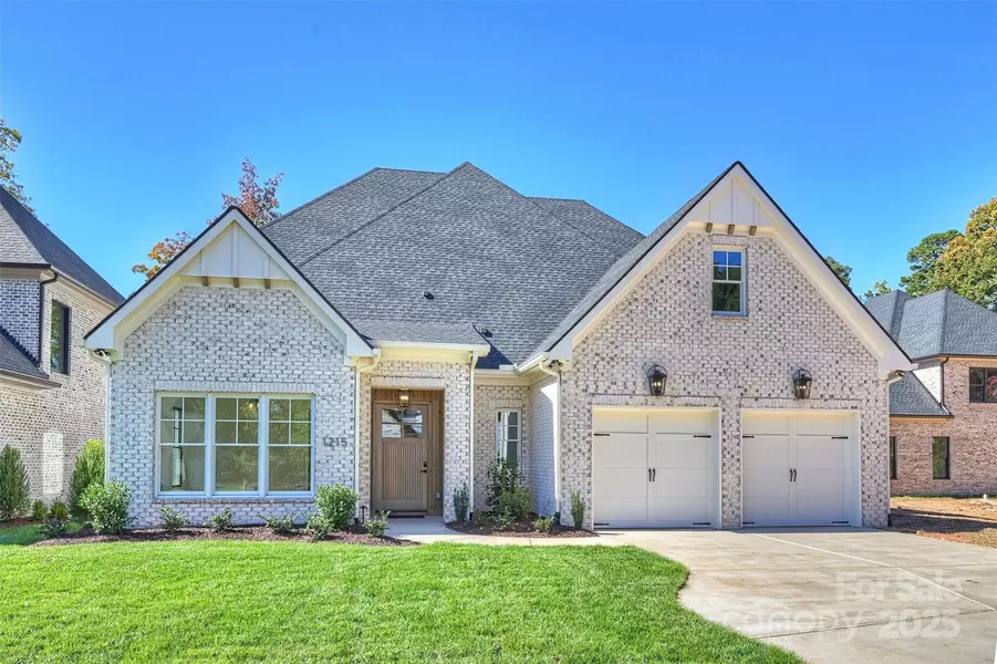 1215 Royal Prince CT, Charlotte, NC 28211