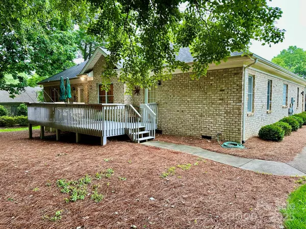 Taylorsville, NC 28681,35 Wittenburg Springs DR