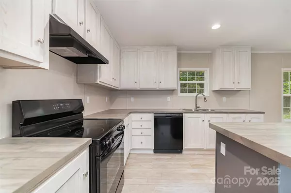 Bessemer City, NC 28016,5090 Beaver Dam WAY