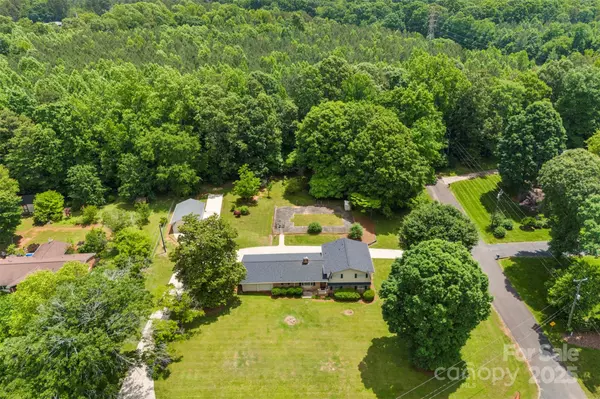 111 Kelly LN, Gastonia, NC 28056