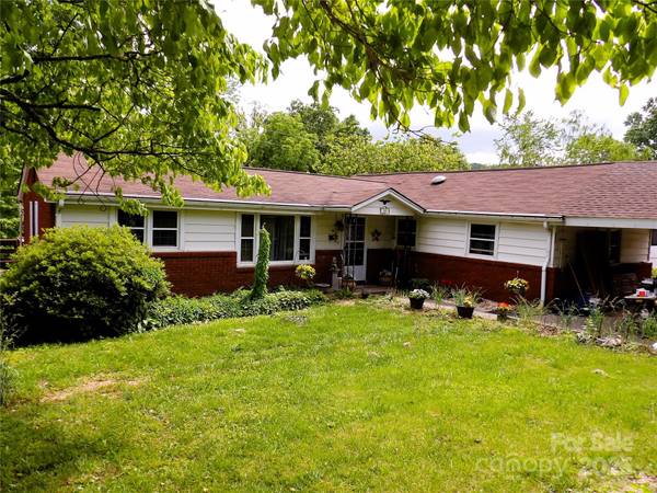 345 Old Toll CIR, Black Mountain, NC 28711