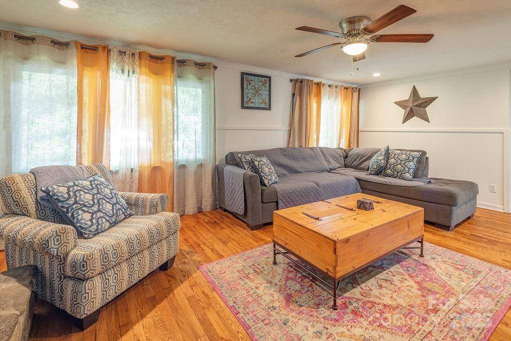 Candler, NC 28715,2143 Pisgah HWY