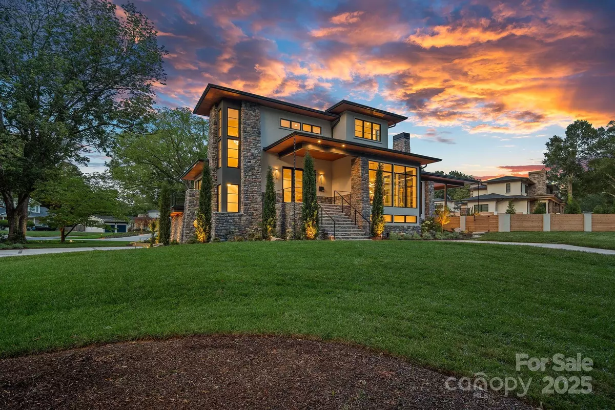 Charlotte, NC 28211,639 Edgemont RD