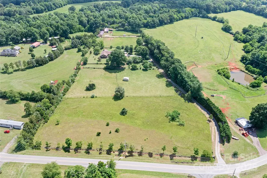 4026 Biggerstaff RD, Maiden, NC 28650