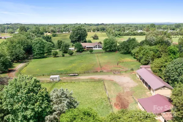 Maiden, NC 28650,4026 Biggerstaff RD