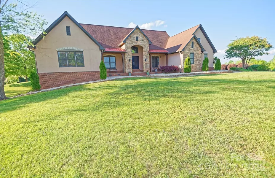 1250 Mountain Creek RD, Rutherfordton, NC 28139