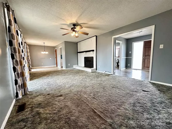 Hudson, NC 28638,178 Cedar Valley RD