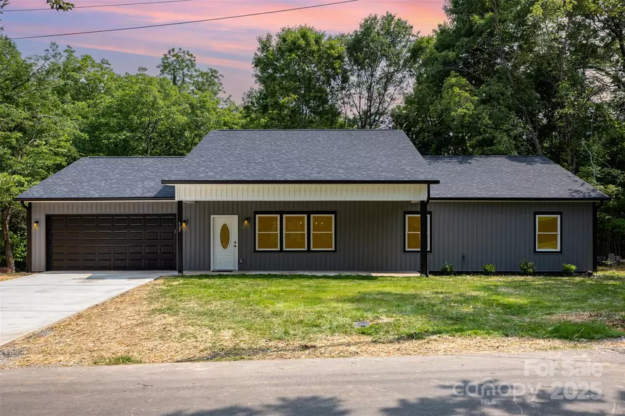 627 West Main EXT, Lincolnton, NC 28092