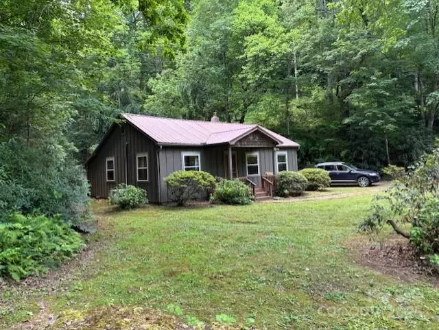 2070 Cashiers Valley RD, Brevard, NC 28712