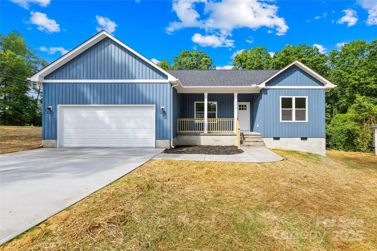 Statesville, NC 28625,338 Hollingswood DR