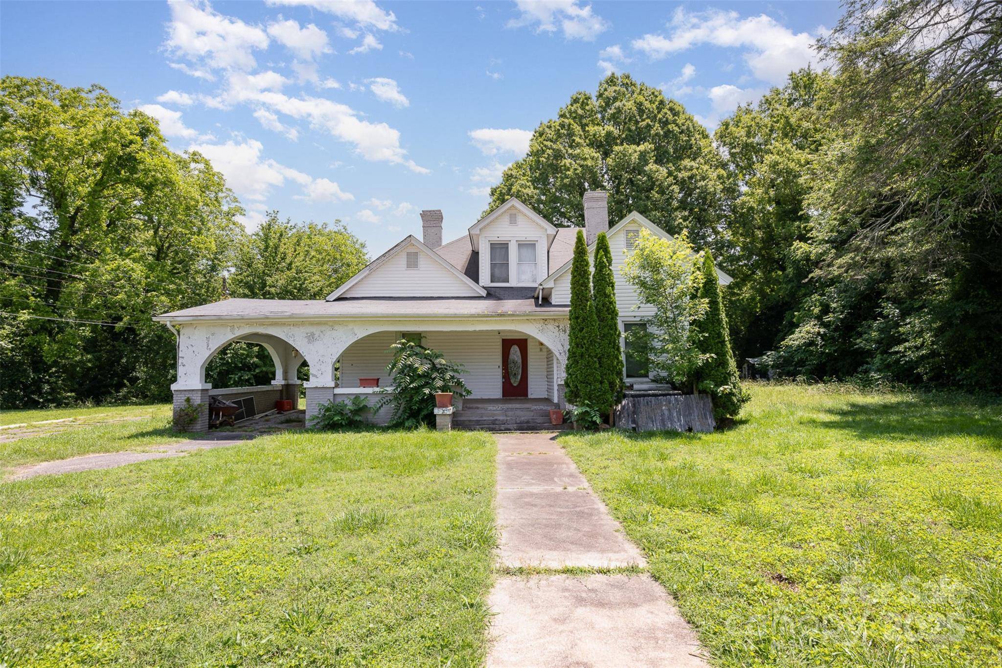 Newton, NC 28658,1637 N College AVE