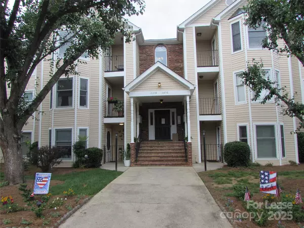 10240 Rose Meadow LN, Charlotte, NC 28277