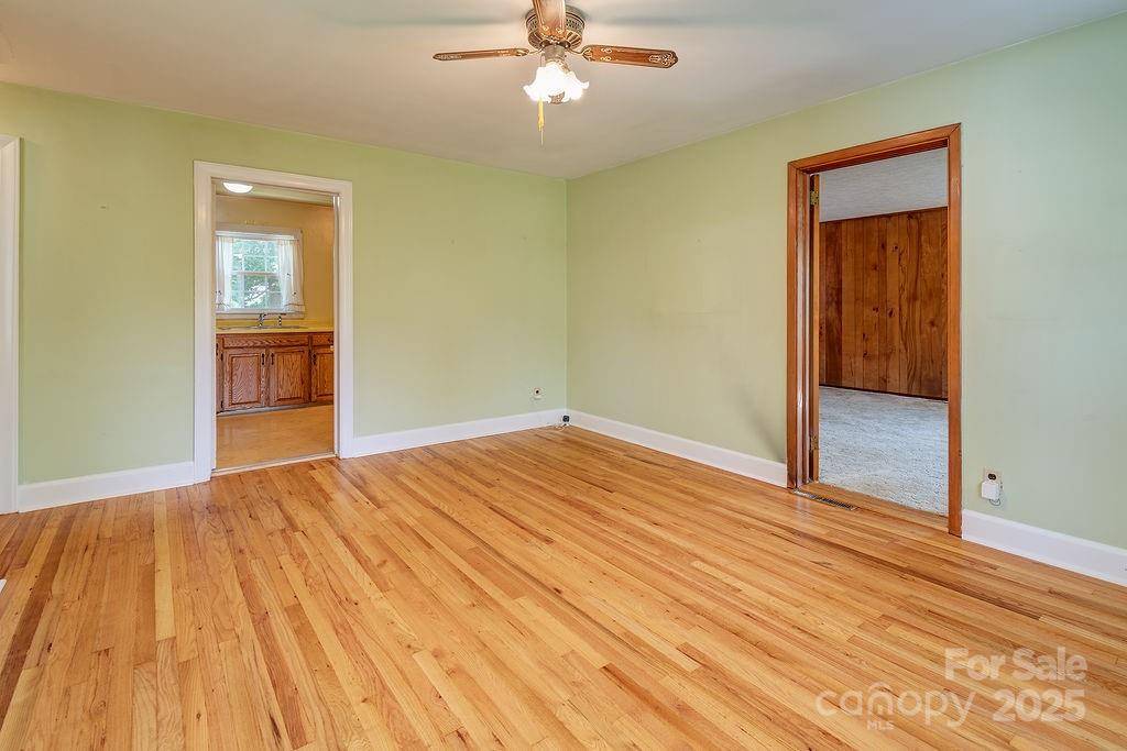 Asheville, NC 28803,37 Taft AVE