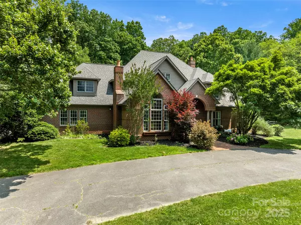 Candler, NC 28715,118 Holcombe Cove RD