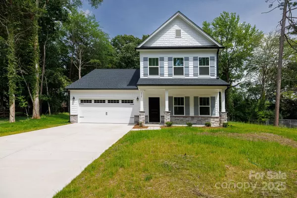 512 Beverly CIR, Charlotte, NC 28270