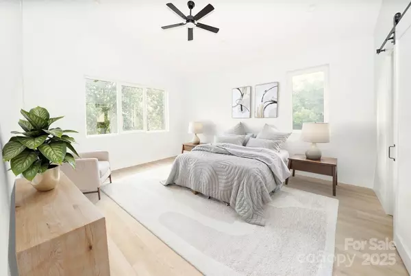 Asheville, NC 28803,29 Robin ST
