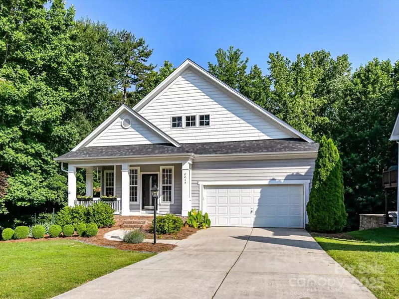 2215 Henery Tuckers CT, Charlotte, NC 28270