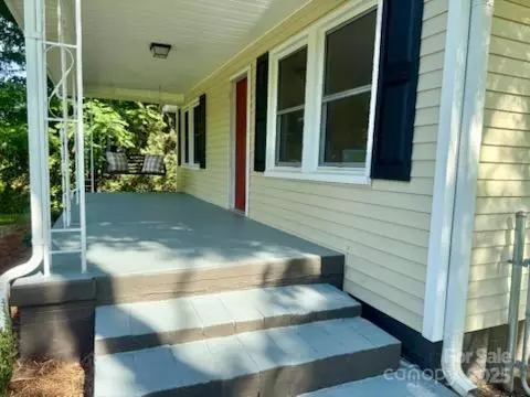 Gastonia, NC 28052,4421 Linwood RD