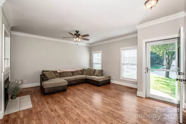 Troutman, NC 28166,146 Valley Glen DR