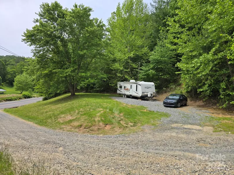 TBD Banks Creek RD, Burnsville, NC 28714