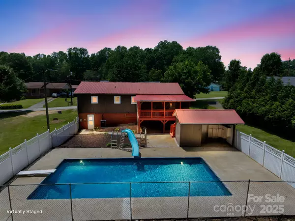 Lenoir, NC 28645,2011 Hampton Heights ST