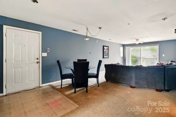 Charlotte, NC 28215,1134 Plaza Walk DR