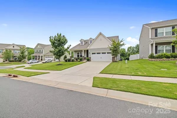 Troutman, NC 28166,196 Sutters Mill DR