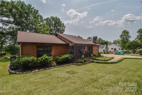 Sherrills Ford, NC 28673,4920 Surfwood DR