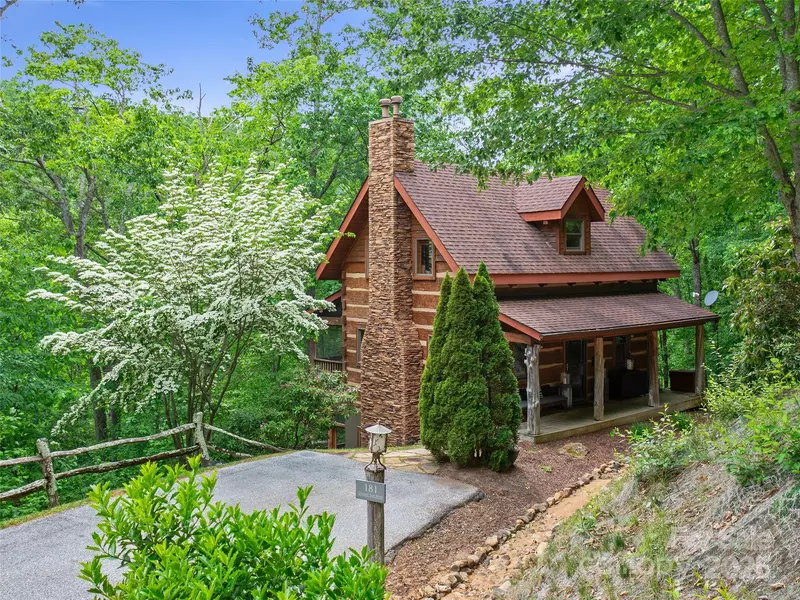 181 Grinnin Sun RD, Burnsville, NC 28714