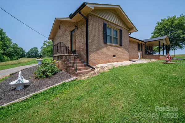 Lincolnton, NC 28092,5958 Hoover Elmore RD