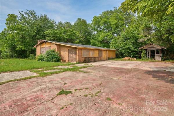 Hamlet, NC 28345,714 Pine ST