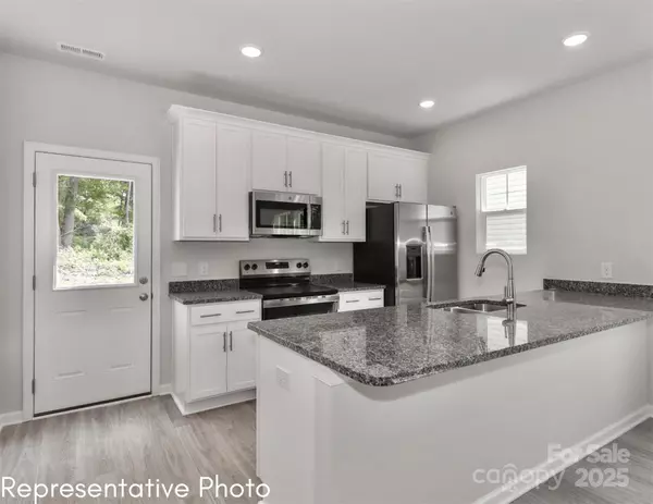 Mooresville, NC 28115,560 Ridge AVE