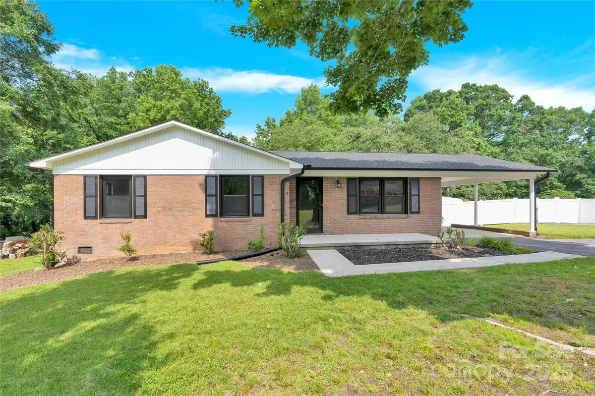Lincolnton, NC 28092,2323 Brookwood RD