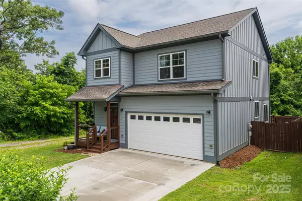 Asheville, NC 28803,14 Alice Clement LN