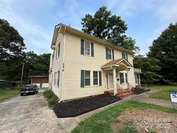 348 W Mclelland AVE, Mooresville, NC 28115