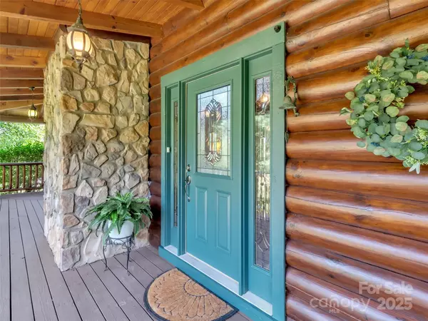 Waynesville, NC 28785,32 Tibi LN