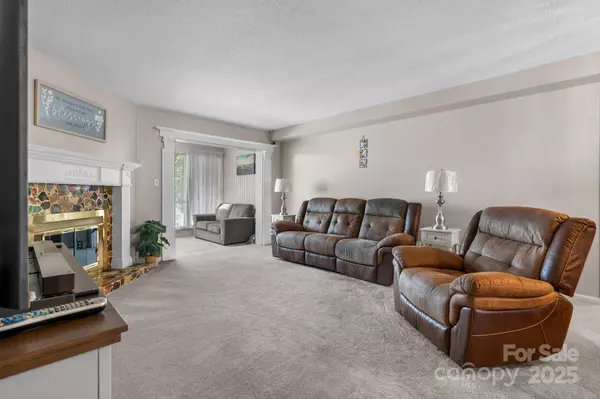 Hickory, NC 28601,1330 5th ST NE #11